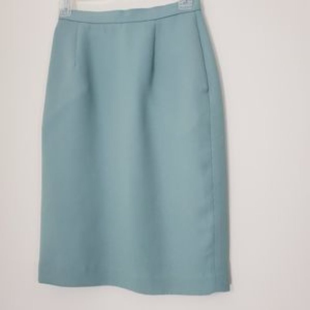Green skirt